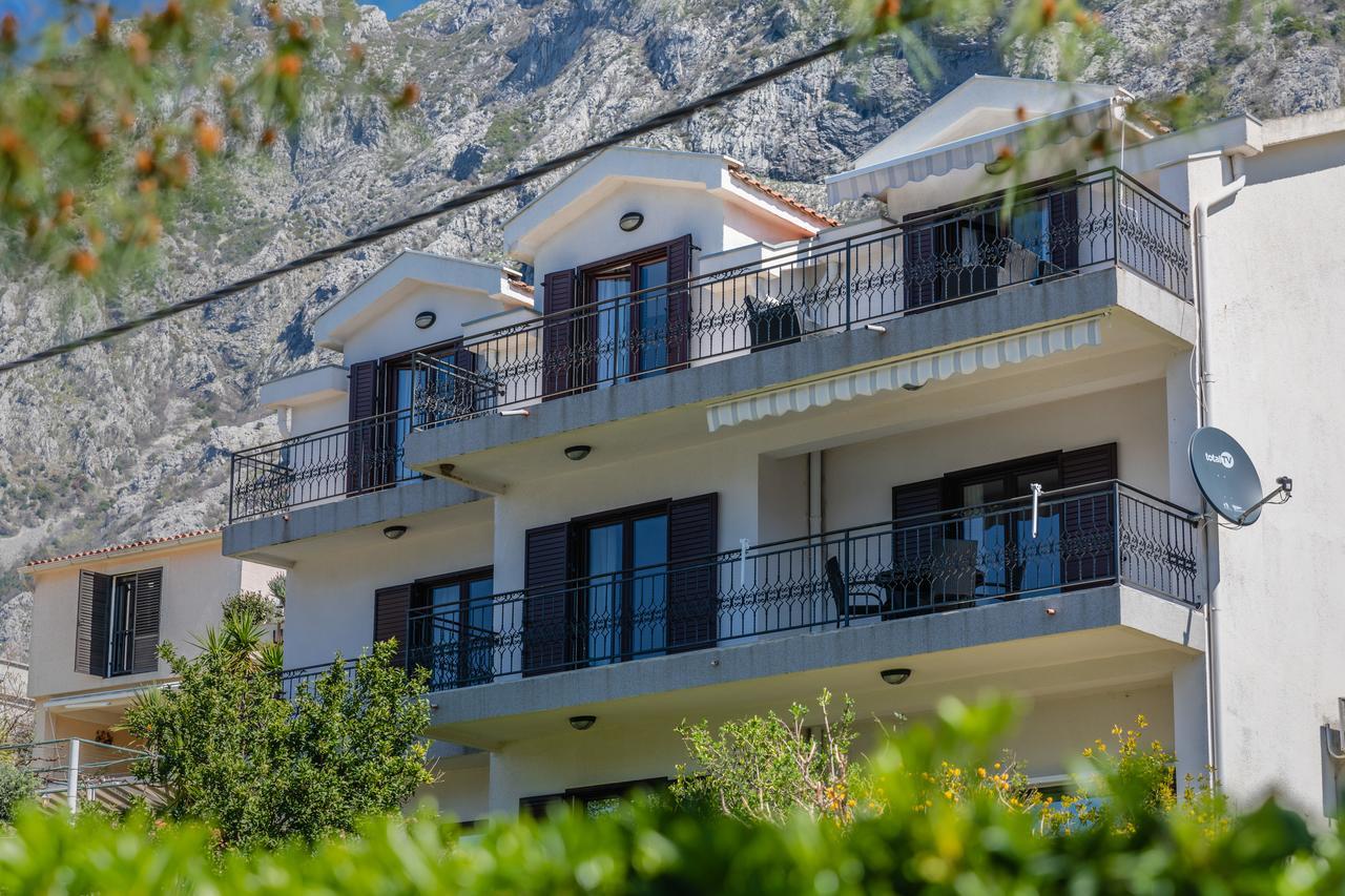 Apartments Miramar Kotor Exterior foto